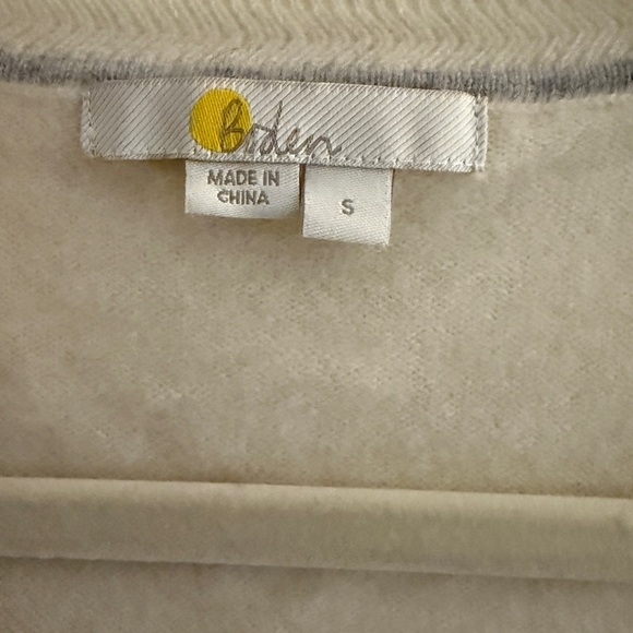Boden 100% Cashmere Cream Cardigan Sweater Size X-Small - Picture 7 of 9